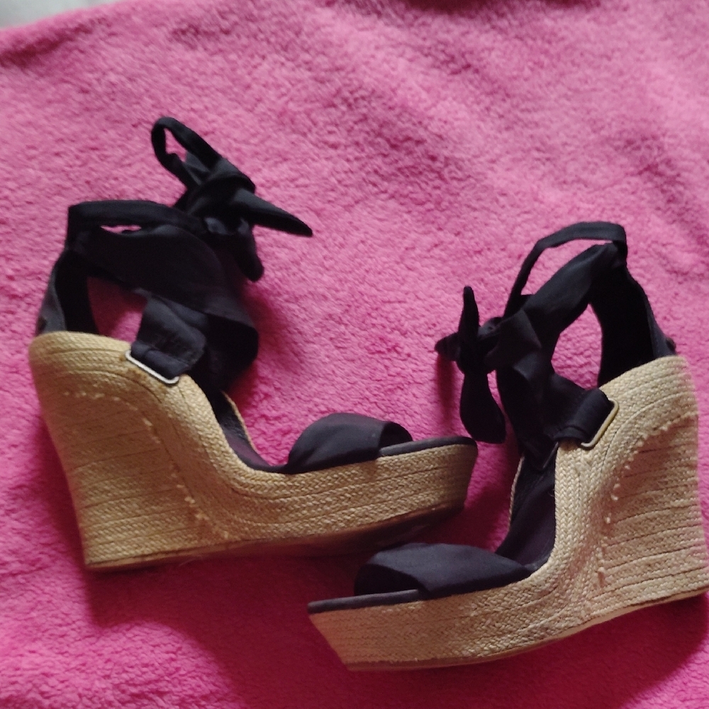 UGG Black and Tan Wedge Sandals with Elegant Straps